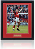 Stuart Pearce Nottingham Forest Legend Hand Signed 16x12'' Photograph AFTAL COA