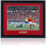 Archie Gemmill Nottingham Forest Hand Signed 16x12'' Photograph AFTAL Photo COA