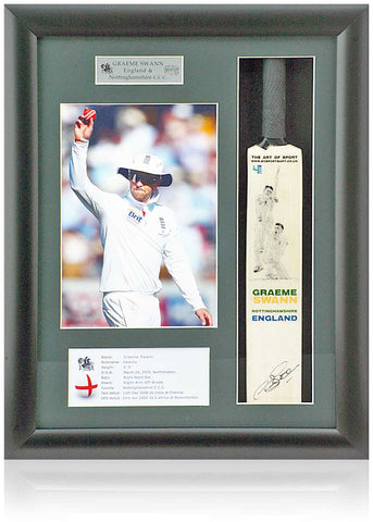 Graeme Swann England & Nottinghamshire CCC Hand Signed Mini Cricket Bat AFTAL COA