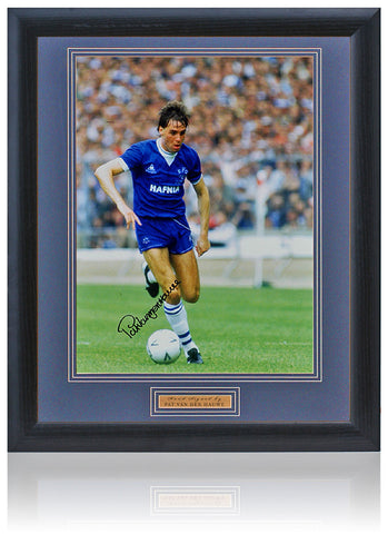 Pat Van Den Hauwe Hand Signed 16x12'' Framed Everton Photograph AFTAL COA